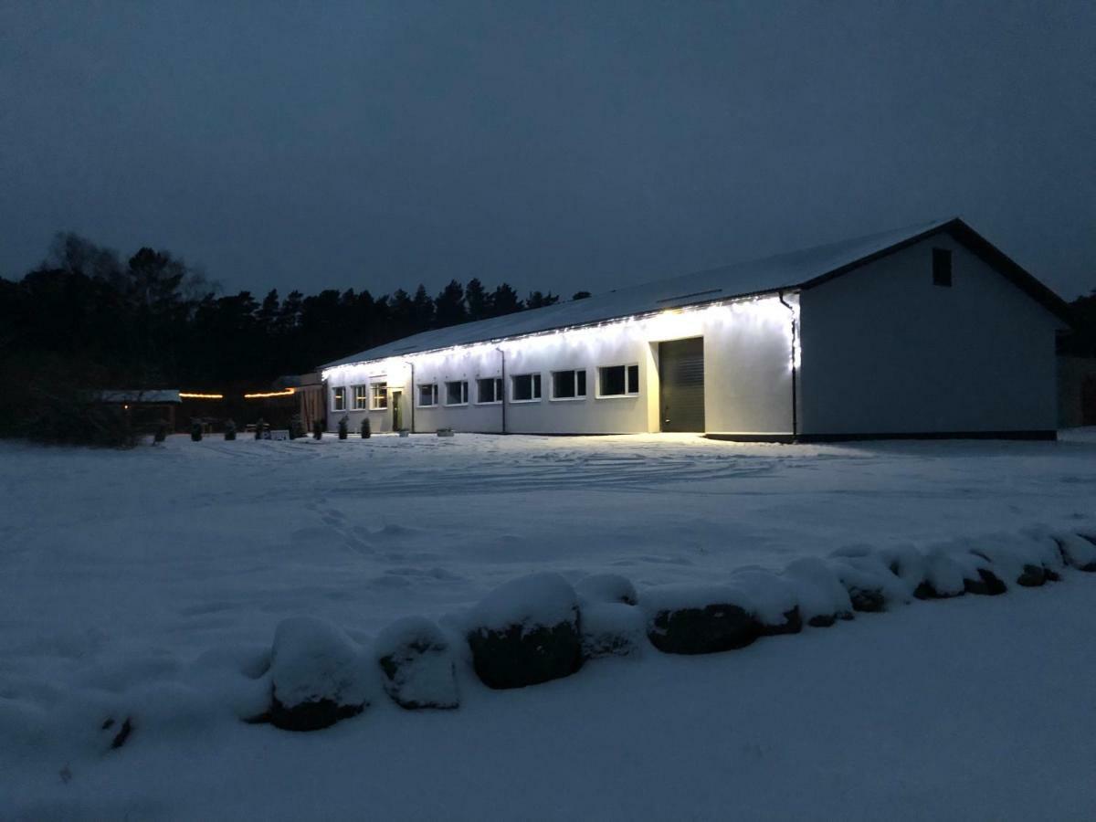 Kihnu Sadama Oeoemaja Guesthouse Lemsi Екстер'єр фото